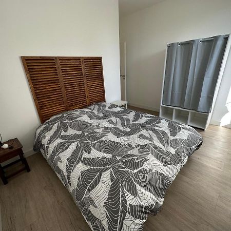 Charmant Appartement En Pierres Bourgoin-Jallieu Exterior foto